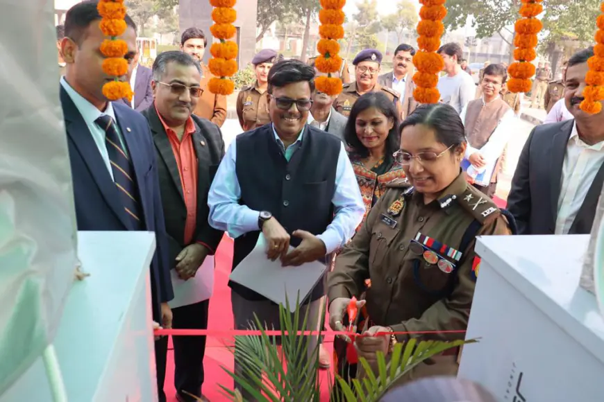 नोएडा के 6 पुलिस कार्यालयों एवं 2 थानों में लगा आरओ वाटर कूलर