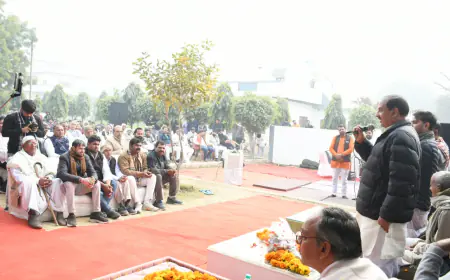 Noida News : जेवर विधानसभा क्षेत्र में आयोजित हुआ सांसद आपके द्वार कार्यक्रम