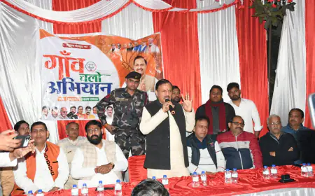 Noida News : जनता ने डा. महेश शर्मा से कहा भाजपा के सरकारी योजनाओं से हमारी जीवन शैली में हुआ परिवर्तन