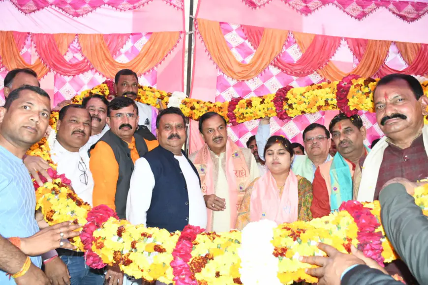 Noida News : सांसद डा. महेश शर्मा ने कहा क्षेत्र का विकास डबल इंजन की सरकार से संभव
