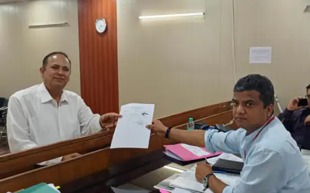 Noida News : सांसद का चुनाव लड़ रहे 15 प्रत्याशियों को चुनाव चिन्ह आवंटित, 26 को मतदान