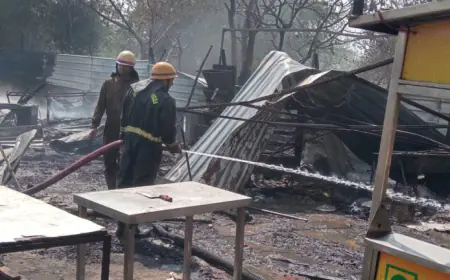 Noida News : सेक्टर 144 मे स्थित कई ढाबों में लगी आग