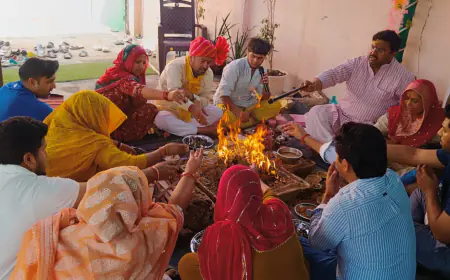 Noida News: 15000 आहुतियां के साथ अनुष्ठान की हुई पूर्ण आहुति