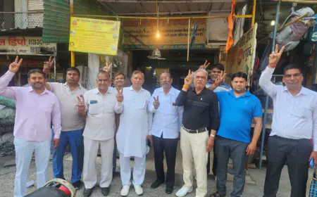 Noida News : नोएडा के व्यापारियों ने पहले मतदान, फिर जलपान की ली शपथ