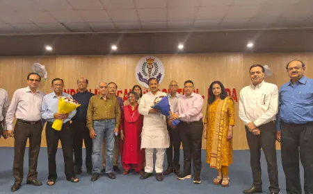 Noida News : भाजपा प्रत्याशी डा. महेश शर्मा ने कहा-अधिक मतदान से स्वस्थ्य राष्ट्र का होगा निर्माण  