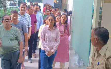 Lok sabha election : भारी सुरक्षा के बीच  गौतम बुद्ध नगर में शुरू हुआ मतदान