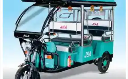 Noida News : चार्ज करते समय ई- रिक्शा की बैटरी फटी, पिता घायल, बेटे की मौत