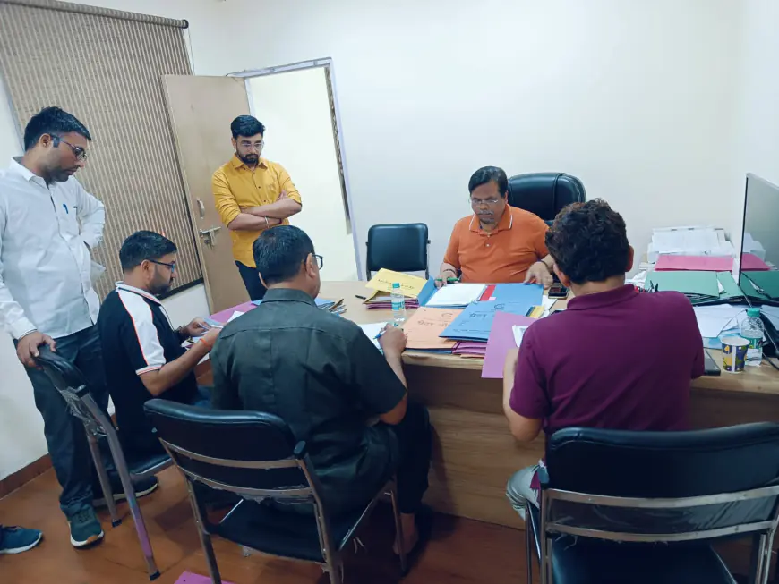 Greater Noida News : ग्रेटर नोएडा में 1366 फ्लैट खरीदारों को मिला मालिकाना हक