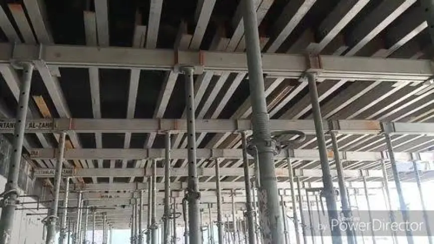 Noida News : कंस्ट्रक्शन साइट से 25 शटरिंग जैक चोरी