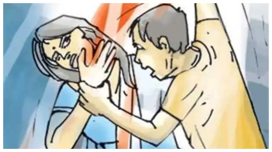 Greater Noida news : सोसाइटी में सैर कर रही महिला के साथ मारपीट कर अश्लील हरकत