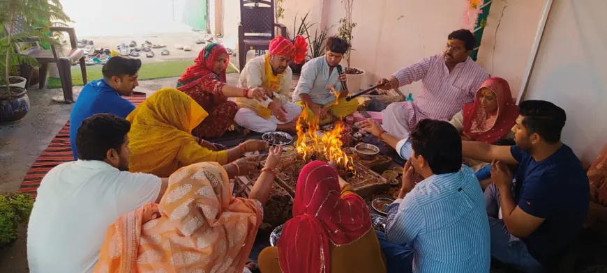 Noida News: 15000 आहुतियां के साथ अनुष्ठान की हुई पूर्ण आहुति