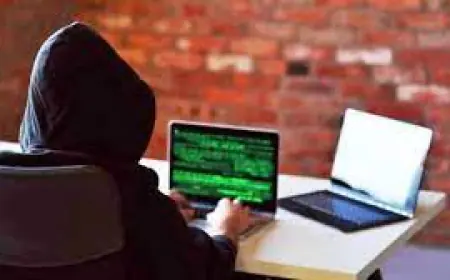 Noida News : छात्रा की अश्लील फोटो सोशल मीडिया पर साइबर अपराधी कर रहे हैं वायरल