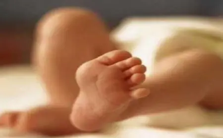 Noida News : पेट दर्द के उपचार के लिए अस्पताल में भर्ती किशोरी ने मृत बच्ची को दिया जन्म