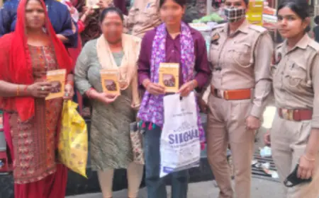 Noida News : मिशन प्रतिभाग में महिलाओं को किया जागरूक