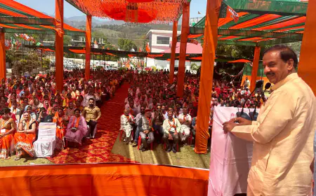 Lok Sabha Election 2024 : पन्ना प्रमुख सम्मेलन में डा. महेश शर्मा ने कार्यकर्ताओं में भरा जोश