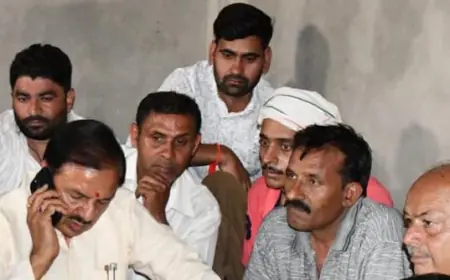 Noida News : डॉ महेश शर्मा ने की कमिश्नर से सीधी बात, जल्द गिरफ्तार हो कुनाल के हत्यारे