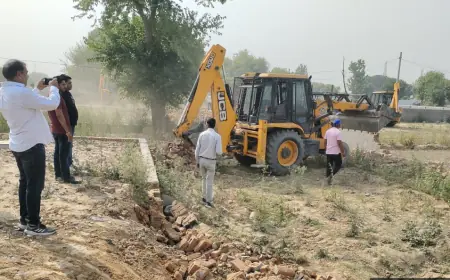 Noida News : अवैध कब्जों पर चला ग्रेनो प्राधिकरण का बुलडोजर, 10 करोड़ की भूमि से हटा अतिक्रमण, भू-माफिया में हड़कंप