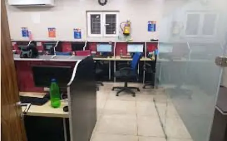 Noida News : लोन दिलवाने के नाम पर ठगी करने वाले नौ बदमाश गिरफ्तार, नोएडा और दिल्ली में खोल रखा था कॉल सेंटर