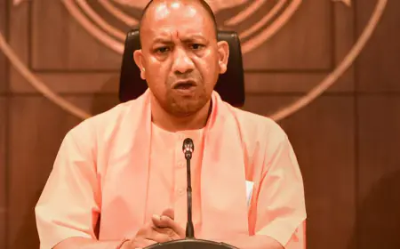 Lucknow News : सीएम योगी आदित्यनाथ के एक्शन से अधिकारियों में मचा हड़कंप, हीट वेव के राहत कार्यों में लापरवाही बर्दाश्त नहीं