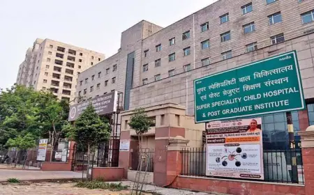 Noida News : चाइल्ड पीजीआई अस्पताल के बाहर से मोटरसाइकिल चोरी