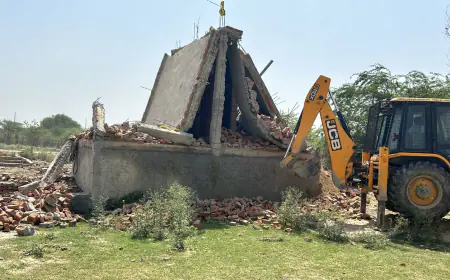 Greater Noida News : ग्रेटर नोएडा में अवैध कब्जों पर चला प्राधिकरण का  बुल्डोजर 150 करोड़ की भूमि अतिक्रमण मुक्त