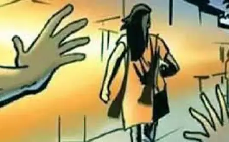 Noida News : मदर डेयरी की बूथ पर आइसक्रीम लेने गई महिला के साथ अश्लील हरकत