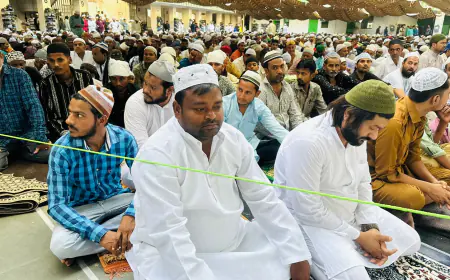 Noida News : मस्जिदों में अता की ईद-उल-अजहा की नमाज, देश में अमन-चैन के लिए मांगी दुआ