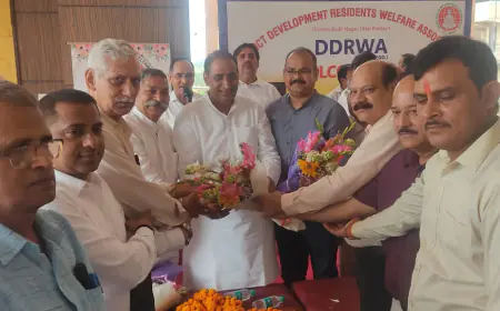 Greater Noida News : डीडीआरडब्ल्यूए फैडरेशन ने कई संस्थाओं को ग्रेटर नोएडा में किया सम्मानित