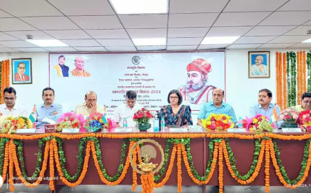 Noida News : व्यापारिक कल्याण दिवस पर प्रशासन ने व्यापारियों व उद्यमियों को किया सम्मानित