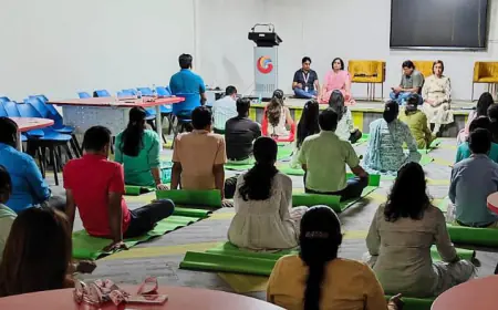 Greater Noida News : गलगोटिया विश्वविद्यालय में आर्ट ऑफ लिविंग संस्था ने किया फैकल्टी डेवलपमेंट प्रोग्राम का आयोजन