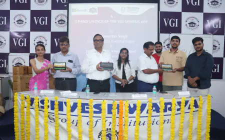 Greater Noida News : विश्वेश्वर्या ग्रुप ऑफ इंस्टीट्शन में छात्रों को मिला टेबलेट व स्मार्ट फोन