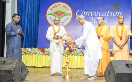 Noida News : भक्तिवेदान्त एकेडमी इस्कॉन नोएडा में मनाया चतुर्थ दीक्षान्त समारोह