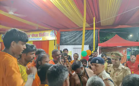 Noida News : जिला व पुलिस प्रशासन के अधिकारियों ने कांवड़ मांर्गों का किया निरीक्षण, शिव भक्तों से की वार्ता