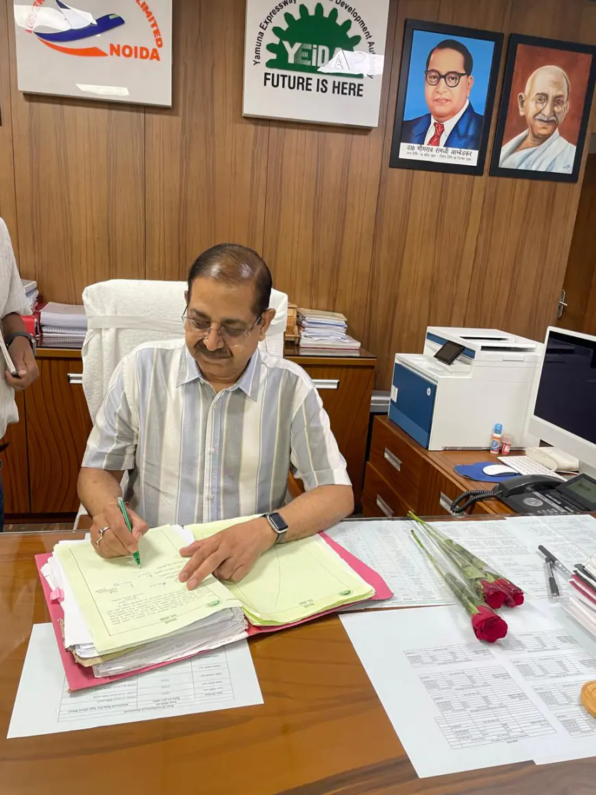 Noida News : यमुना प्राधिकरण में दिसंबर तक सीईओ पद पर बने रहेंगे डा. अरुणवीर सिंह, बधाई व शुभकामनाएं देने वालों का लगा तांता