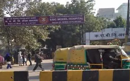 Noida News : उपचार के दौरान ईएसआईसी अस्पताल में सफाई कर्मी की मौत, साथियों ने किया हंगामा