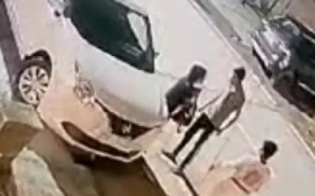 Noida News : रोडरेज में स्कूटी चालक ने मासूम छात्रा को पीटा, वीडियो वायरल