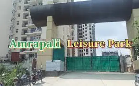 Greater Noida News : आम्रपाली लेजर पार्क के बच्चों ने क्लब हाउस पर दिया धरना