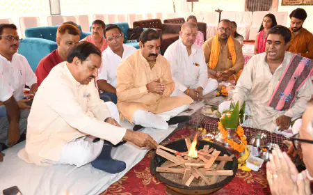 Noida News : श्री सनातन धर्म रामलीला समिति ने रामलीला मंचन के लिए किया भूमि पूजन, डबल स्टोरी भव्य मंच पर 3 अक्टूबर से शुरू होगी श्री राम की लीला