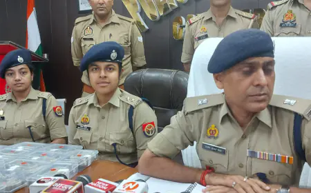 Noida News : बिल्डर के कर्मचारियों ने लूट की दी झूठी सूचना, भाई समेत गिरफ्तार ,17 लाख रुपए बरामद