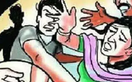 Noida News: शहर के नामी डाक्टरों के बीच चले लात-घूंसे, मुकदमा दर्ज