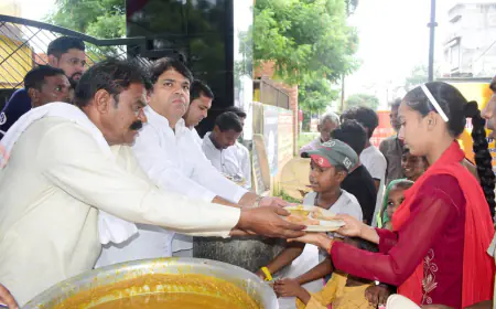 Noida News  : भाजपा नेता विक्रांत यादव की माता शांति देवी की पुण्यतिथि पर भव्य भंडारे का आयोजन