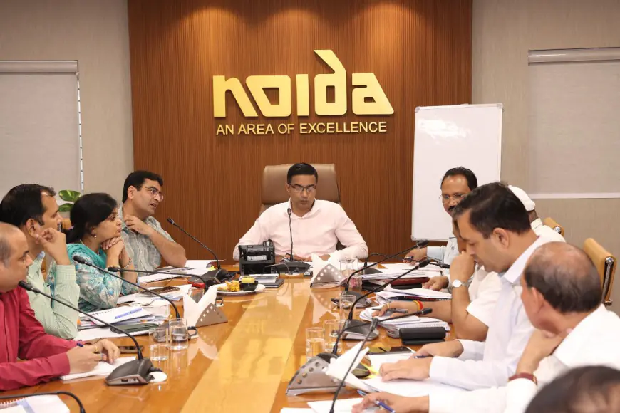 Noida News : नोएडा में 1190 भूखण्डों का आवंटन प्राधिकरण करने जा रहा निरस्त, सीईओ ने की विभागों के कार्यों की समीक्षा