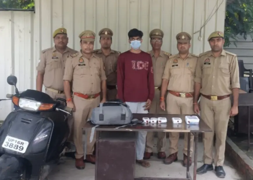 Noida News : नोएडा में नौकरी पेशा लोगों के घरों में चोरी करने वाला शातिर चोर गिरफ्तार