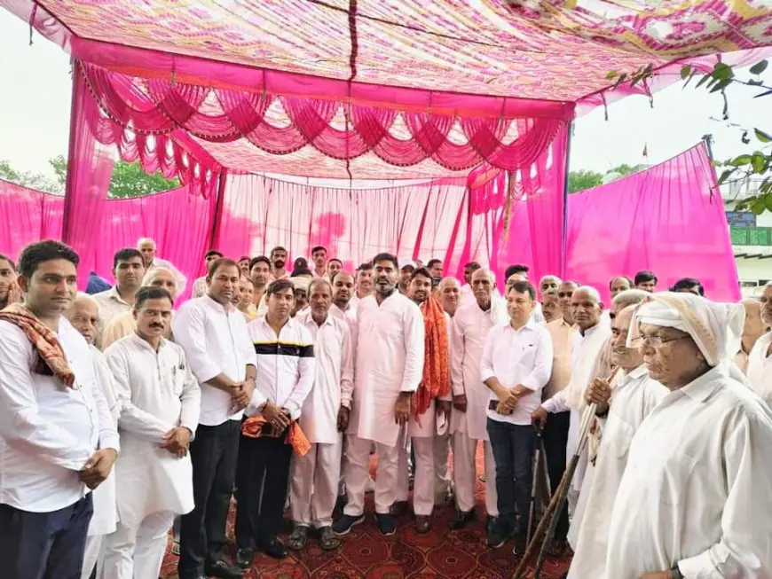 Noida News : सरधना विधायक ने 10 अक्टूबर के जन आंदोलन के लिए ग्रेनो के गांवों का किया दौरा