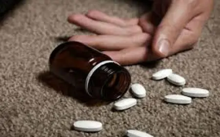 Noida News : विभिन्न जगहों पर रहने वाले युवती समेत दो ने खाया जहर, हालत गंभीर