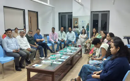 Noida News : नोएडा के समाजसेवियों ने हल्दीराम एजुकेशन सोसायटी के रोजगारपरक कार्यक्रमों को परखा