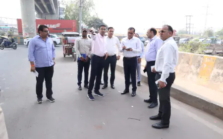 Noida News : नोएडा में सीईओ का एक्शन, ठेकेदार पर 5 लाख का जुर्माना, चार की सेवाएं समाप्त, जन स्वास्थ्य विभाग में मचा हड़कंप