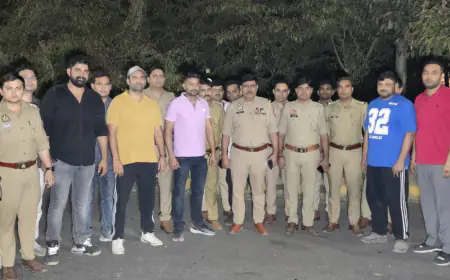 Noida News : नोएडा शहर में दीपावली पर चेकिंग कर रही दो थानों की पुलिस पर बदमाशों ने चलाई गोली, दो घायल