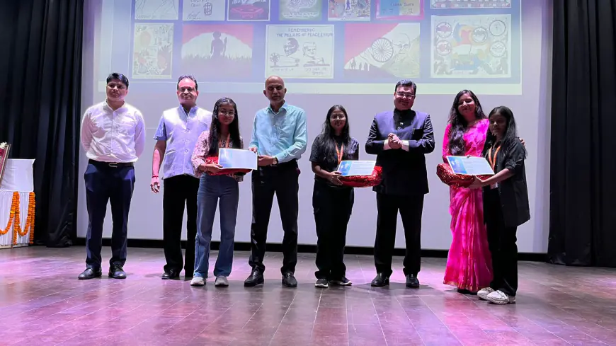 Greater Noida News : महात्मा गांधी व लाल बहादुर शास्त्री की जयंती पर ग्रेनो प्राधिकरण में कार्यक्रम आयोजित