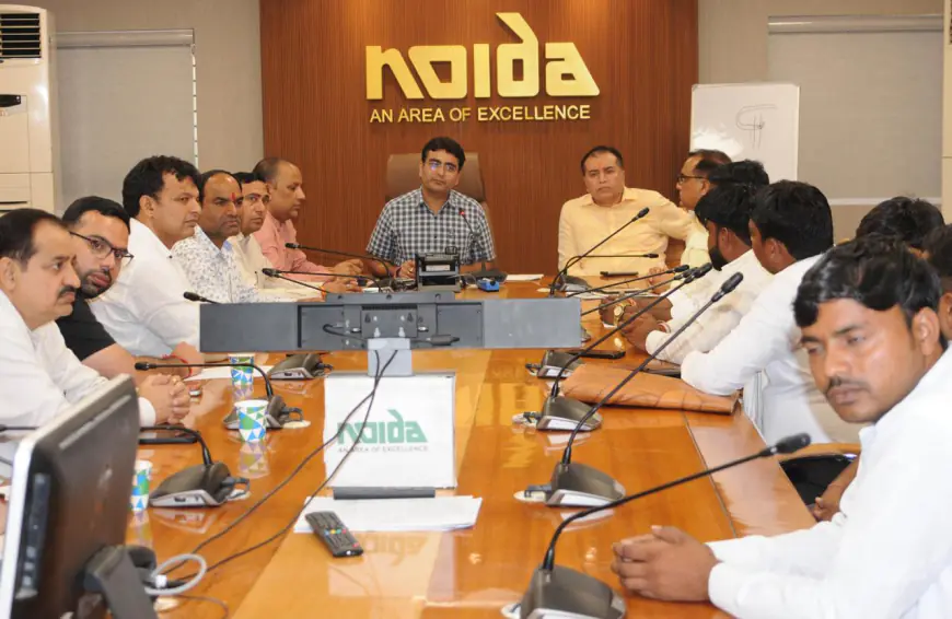 Noida News : नोएडा में भाजपा के हस्तक्षेप पर सफाई कर्मचारियों ने खत्म की हड़ताल, निलंबित कर्मचारी होंगे बहाल